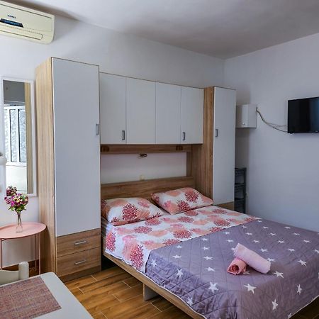 Apartments Neda Omiš Εξωτερικό φωτογραφία