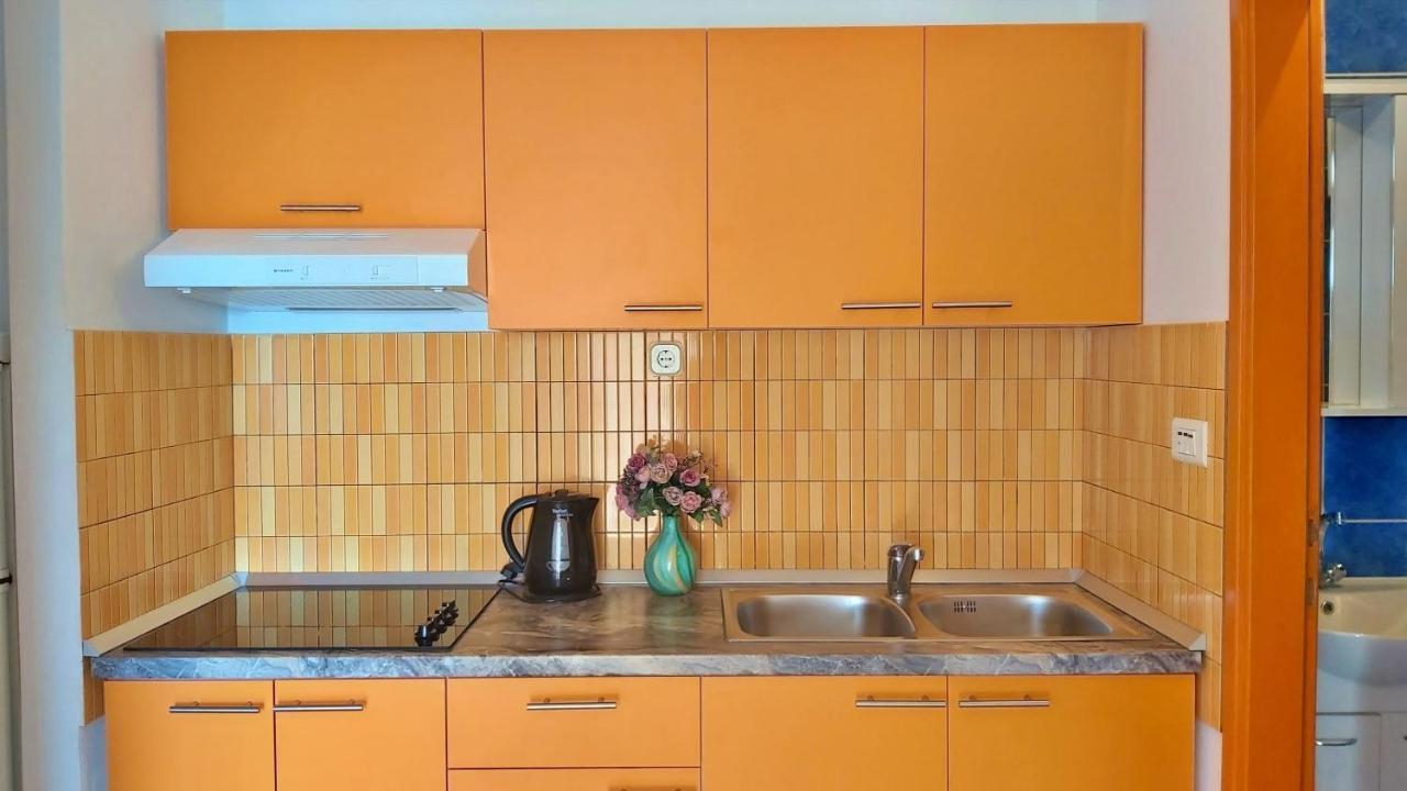 Apartments Neda Omiš Εξωτερικό φωτογραφία